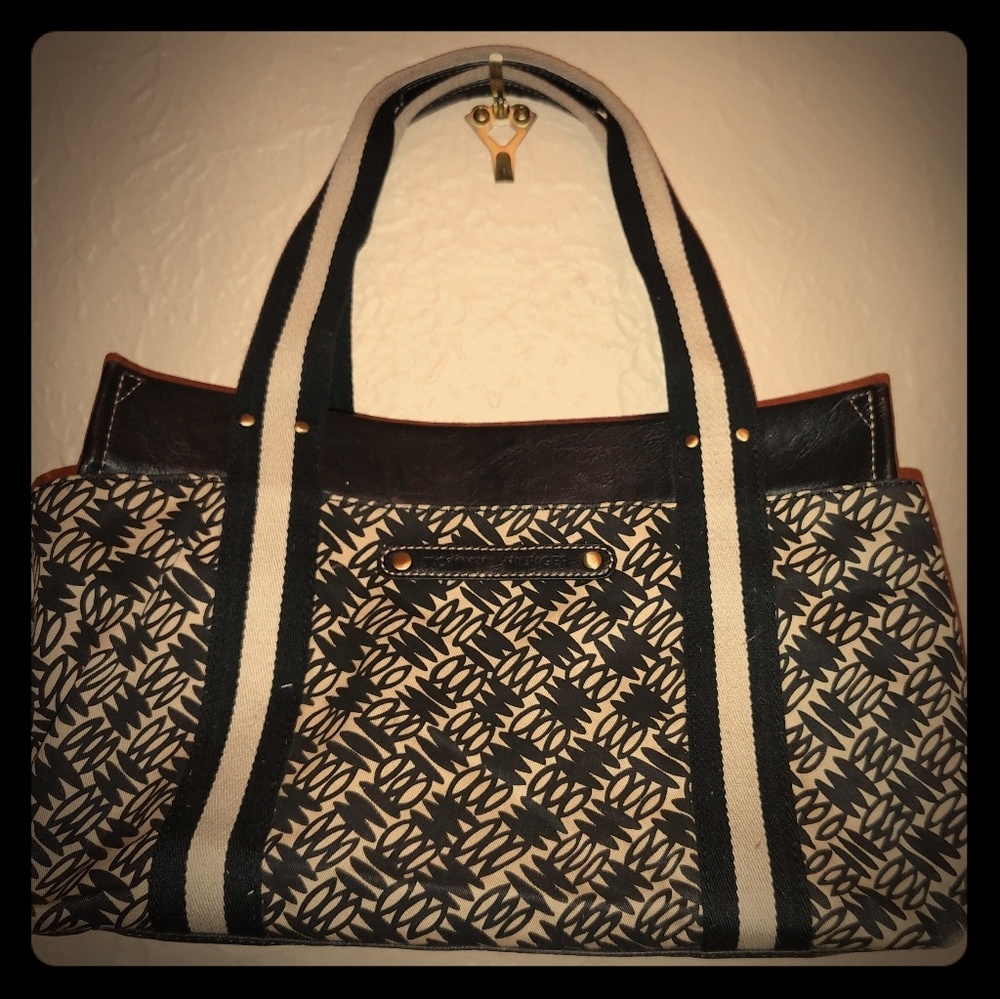 SALE 📢Tommy Hilfiger Black Canvas Tote Purse👛